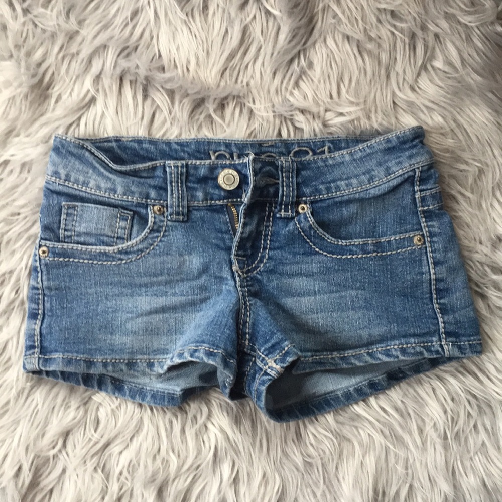 super cute rue21 booty shorts